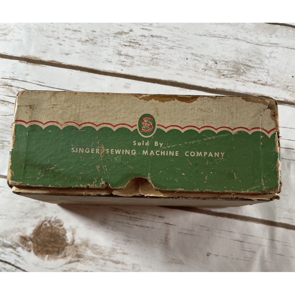 Vintage Singer Buttonhole Attachment in Original Box Sweing Machine‎ Accessory - Picture 7 of 8